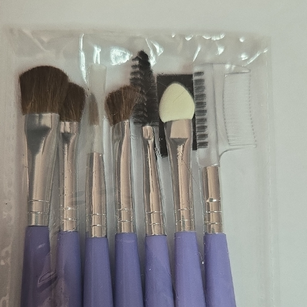 Lancome Makeup Bag with Brushes Eyeshadow Lipstick & Lipgloss - Picture 3 of 15